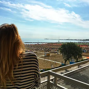 Tritone Hotel